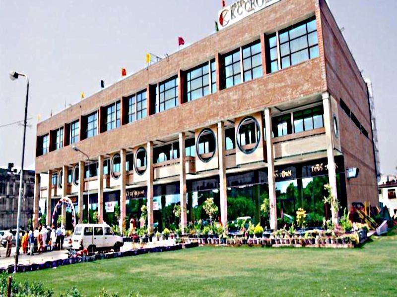 Hotel K C Cross Road Panchkula Exterior foto