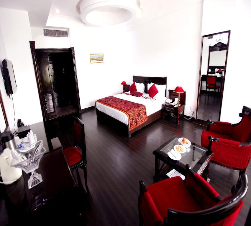 Hotel K C Cross Road Panchkula Exterior foto